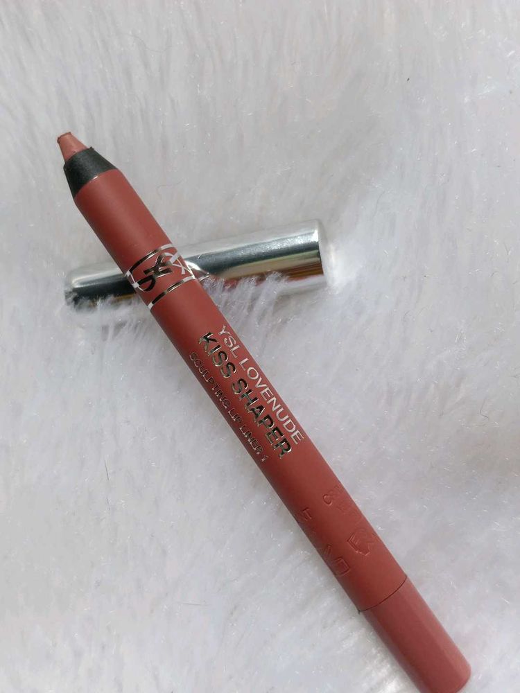 YSL LOVENUDE Lip liner ( read description ) 💕♥️
