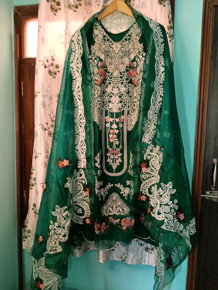Embroidered Green Kurta Set