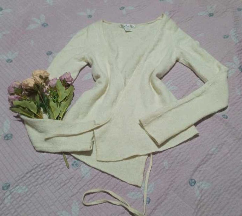 cotton blend tie-up tops and red muffler (2item)