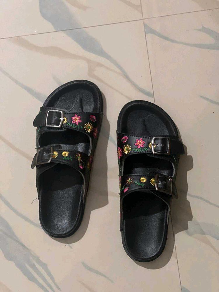 Embroidered Black Slides Chappal