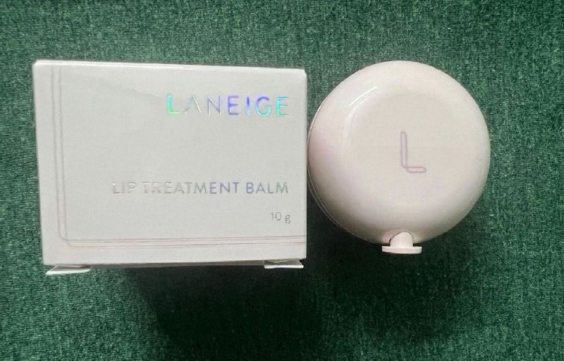 Laneige Lip Treatment Balm with spatula