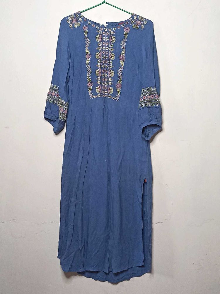 embroidery design kurta