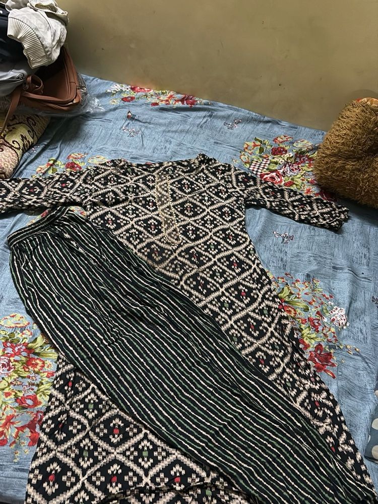 Ethnic Black &amp; White Geometric Print Kurti &amp; Pants
