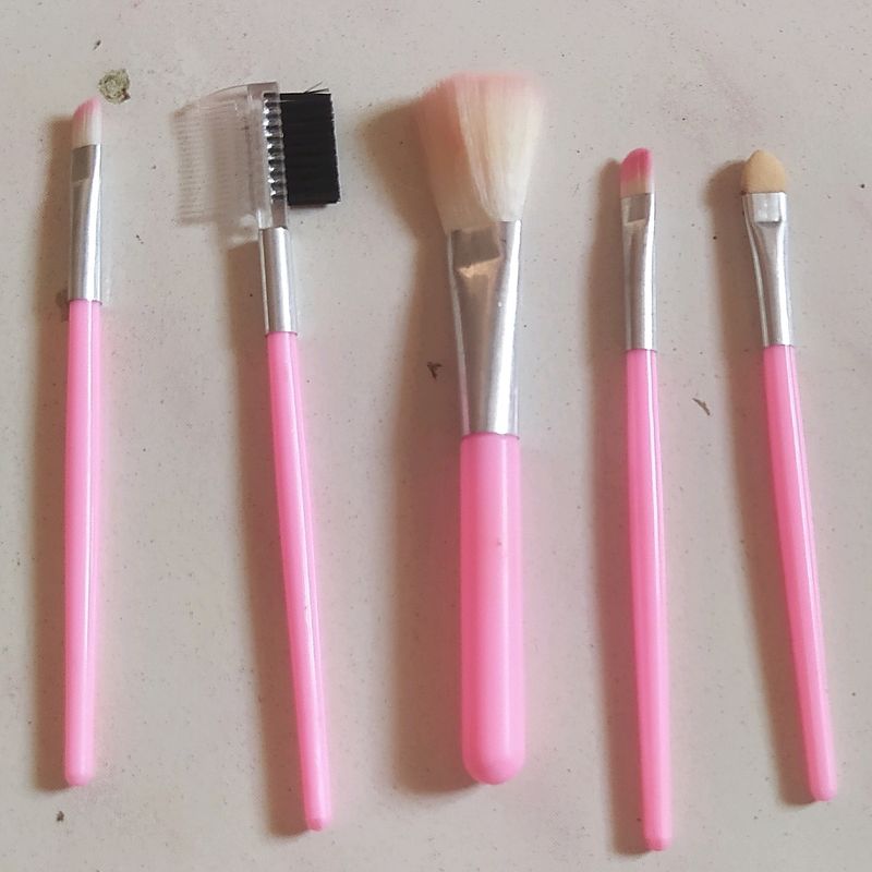 Makeup Brushes