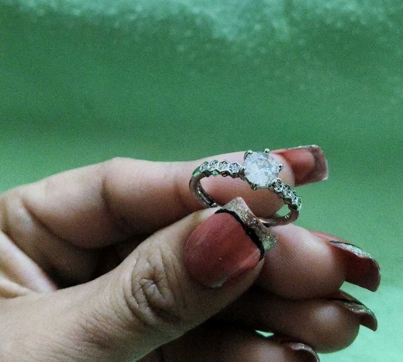 Elegant Silver-tone Ring