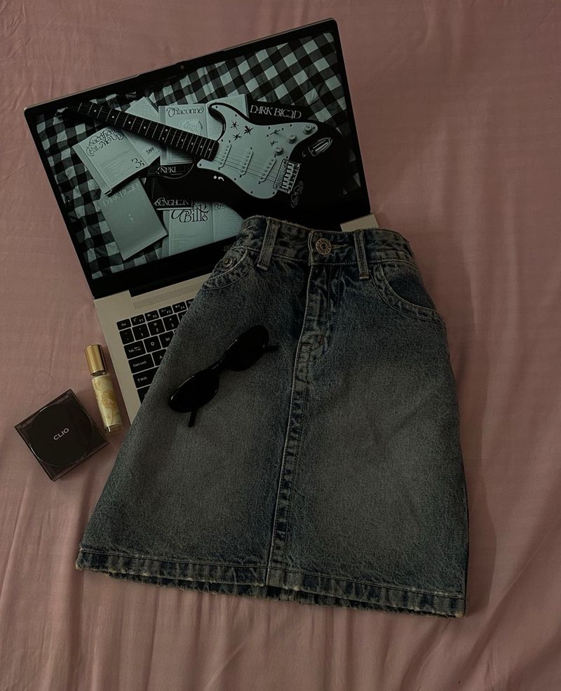 Stylish Denim Skirt