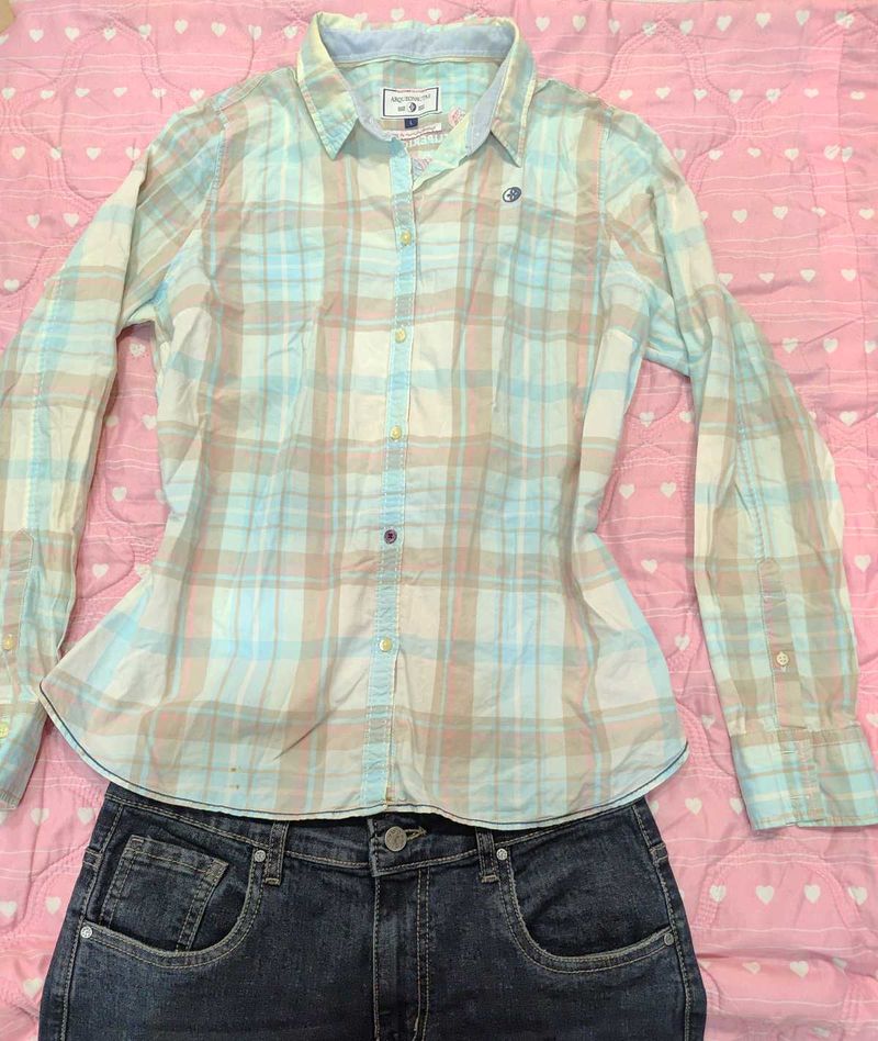 🩵 Pastel Preppy Plaid Shirt