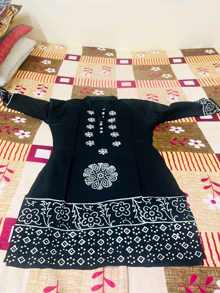 Stylish Black Kurta with White Print And Salwar