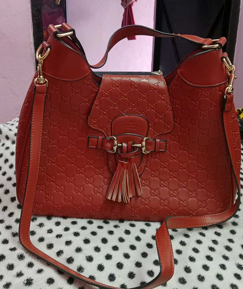 GUCCI GG Logo Leather Shoulder Bag