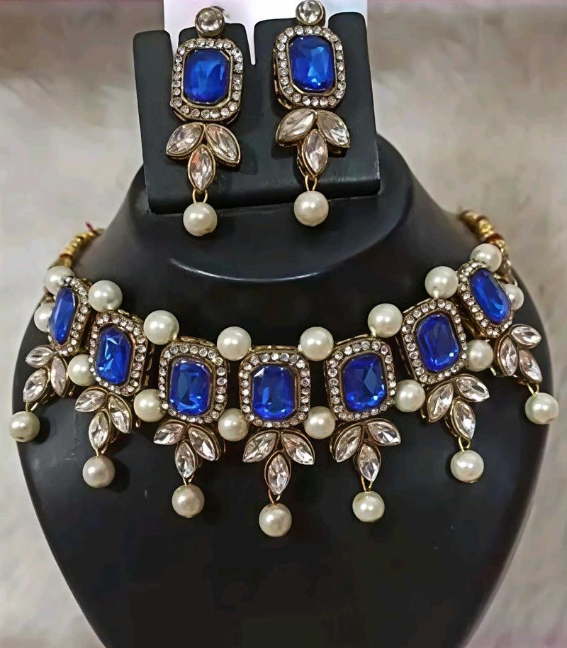 Stunning Blue Gemstone &amp; Pearl Choker Set