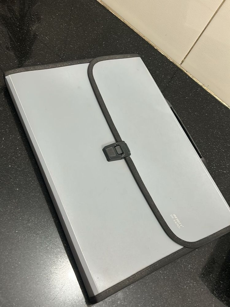 Expanding File Folder- New
