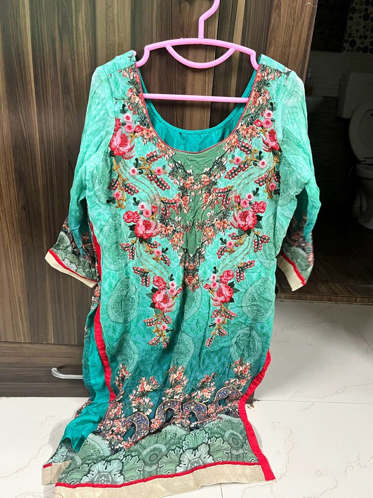 New Pakistani Style Green Suit With Duppata&amp;pant