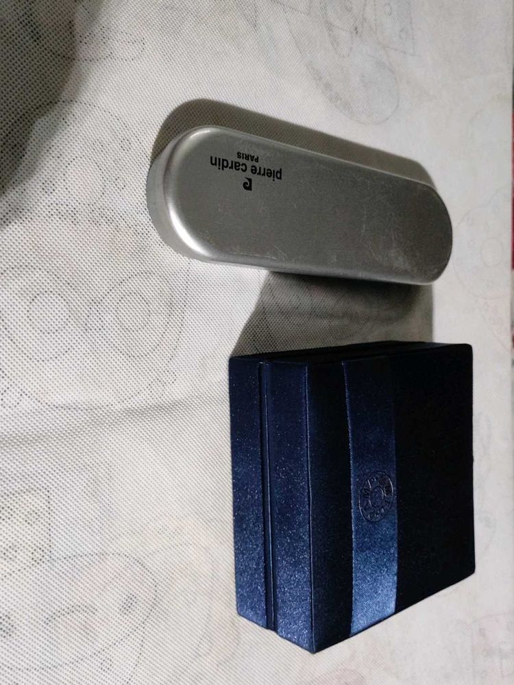 Empty Boxes 3