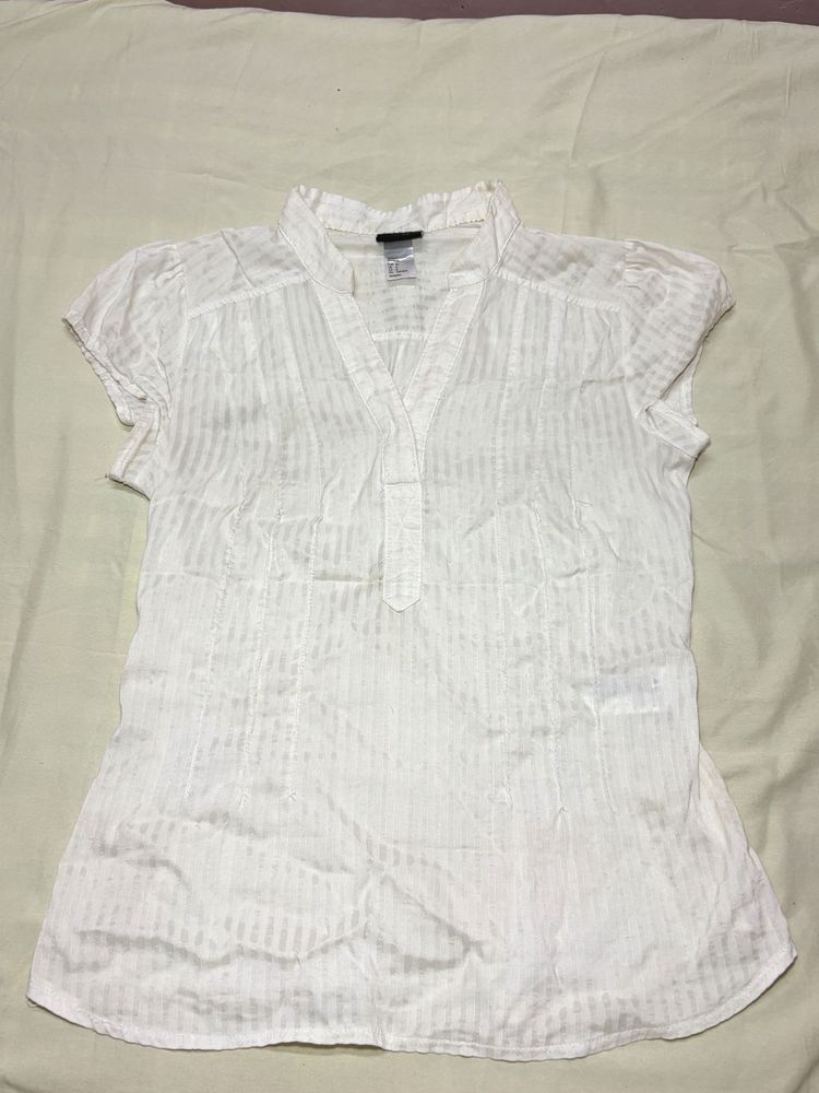 H&amp;M Classic White Short Sleeve Top