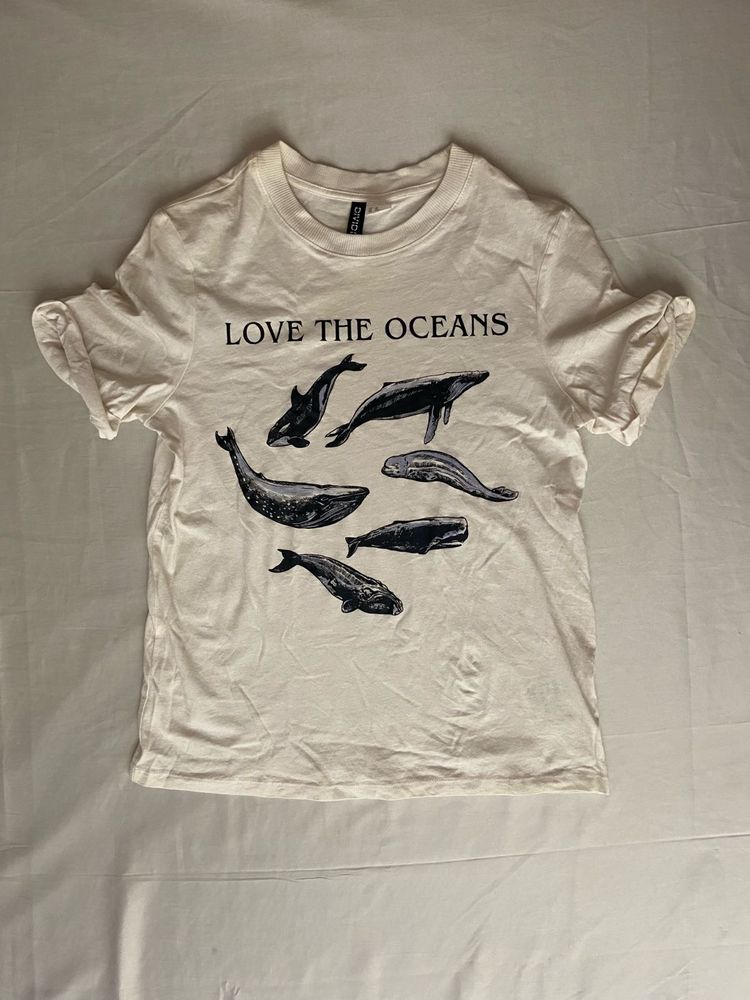 H&amp;M White T-Shirt 🐋🤍