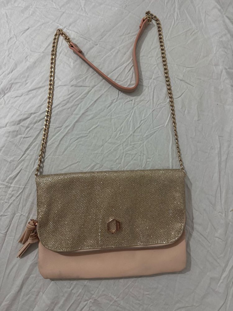 Cute Classy sling bag 💓