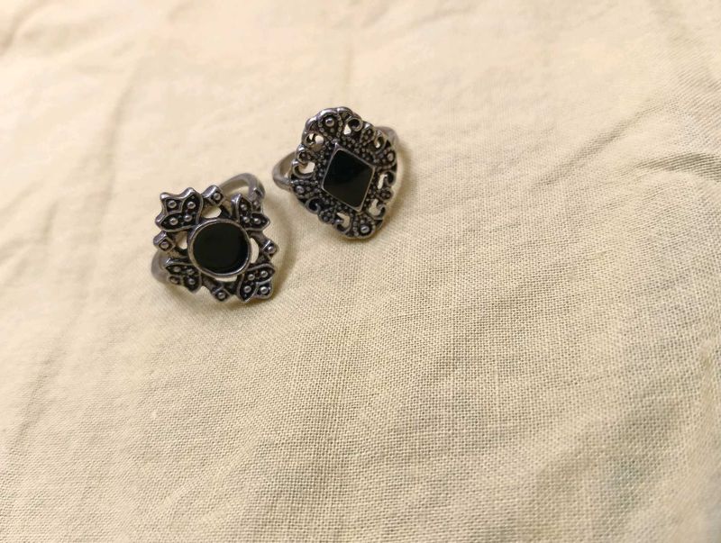 Vintage Black Stone Rings Set