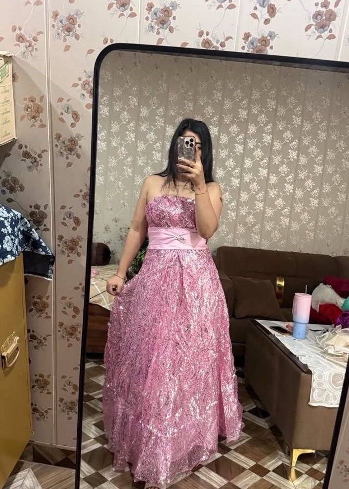 Sparkling Pink Strapless Gown🎀❤️🦋