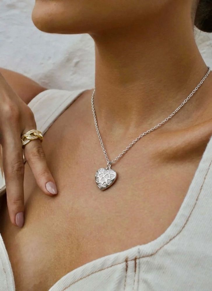 Claires Dainty Pendant Silver Necklace