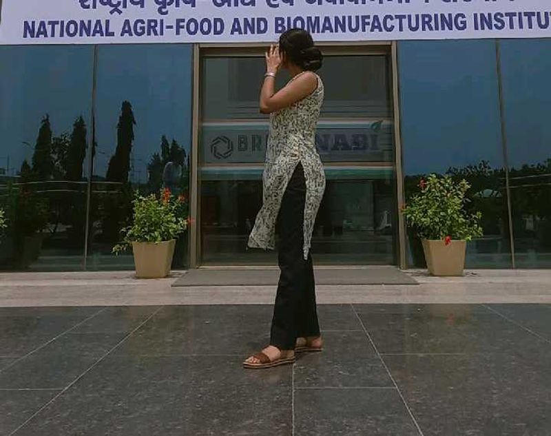Sleeveless Green floral Printed Kurti
