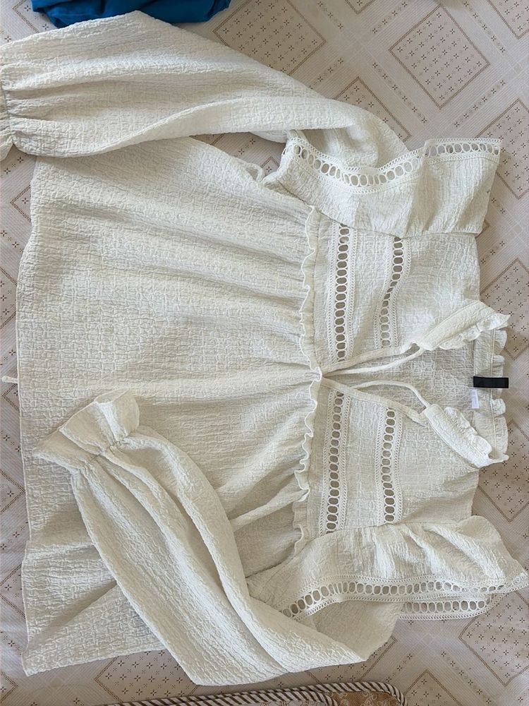 Cream Textured Puff Sleeve Blouse