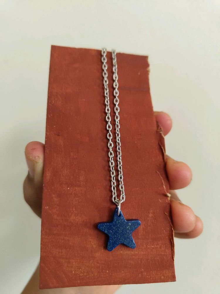 Handmade Resin Glittery Star Chain New