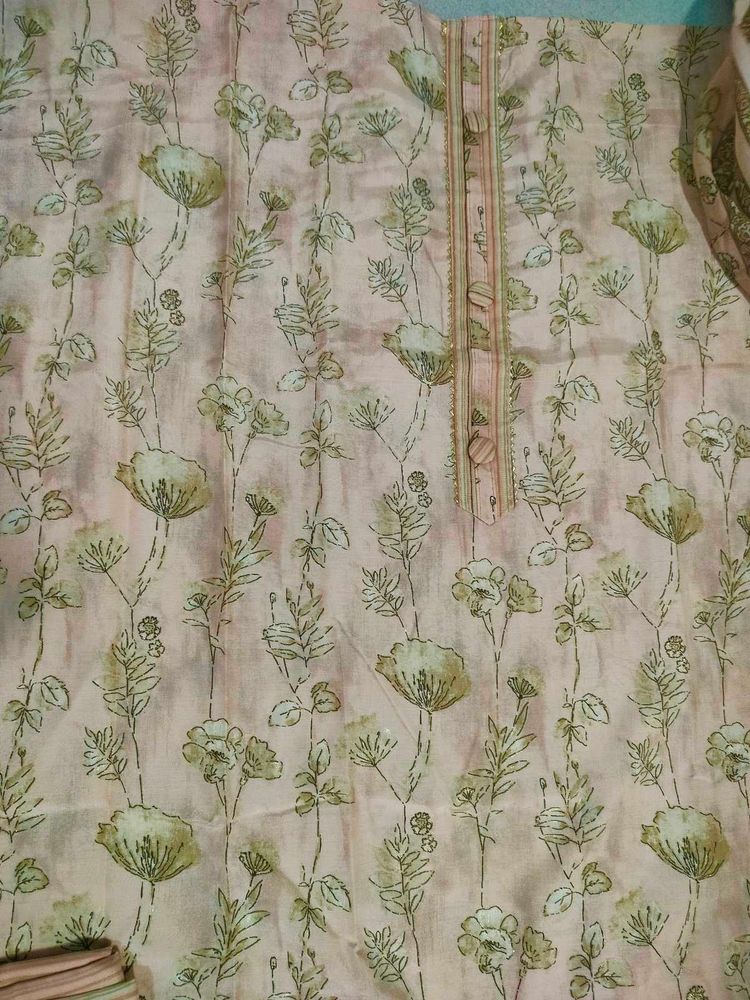 Pretty Floral Print Dress Material