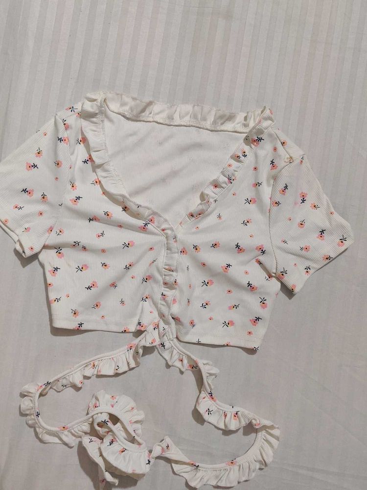 Cute Floral Ruffle Crop Top