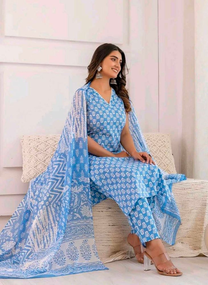 Blue Floral Print Kurta Set with Dupatta