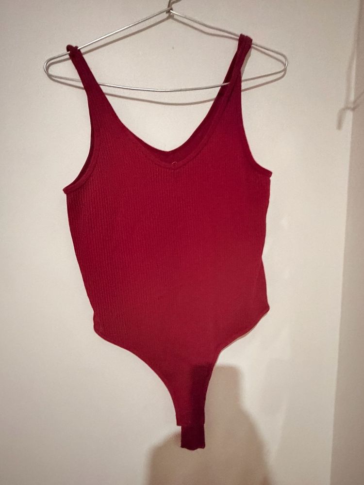 pack of three Ribbed Red Bodysuit&amp;top