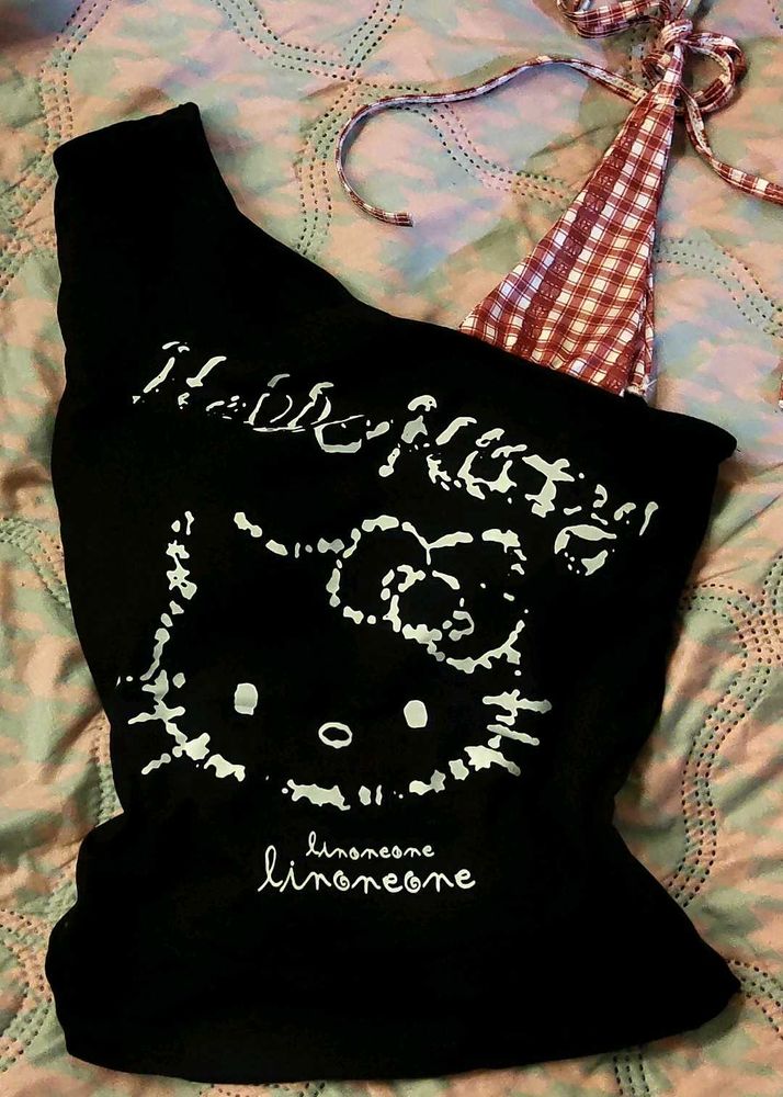 Hello Kitty Graphic T-shirt (Completely New)