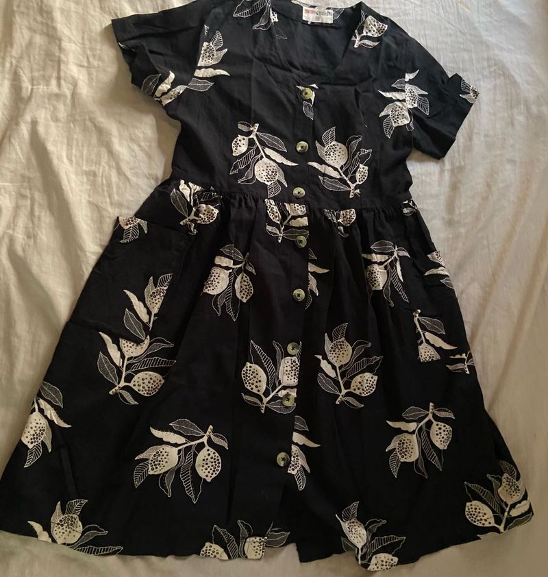 Chic Black Lemon Print Cotton Dress
