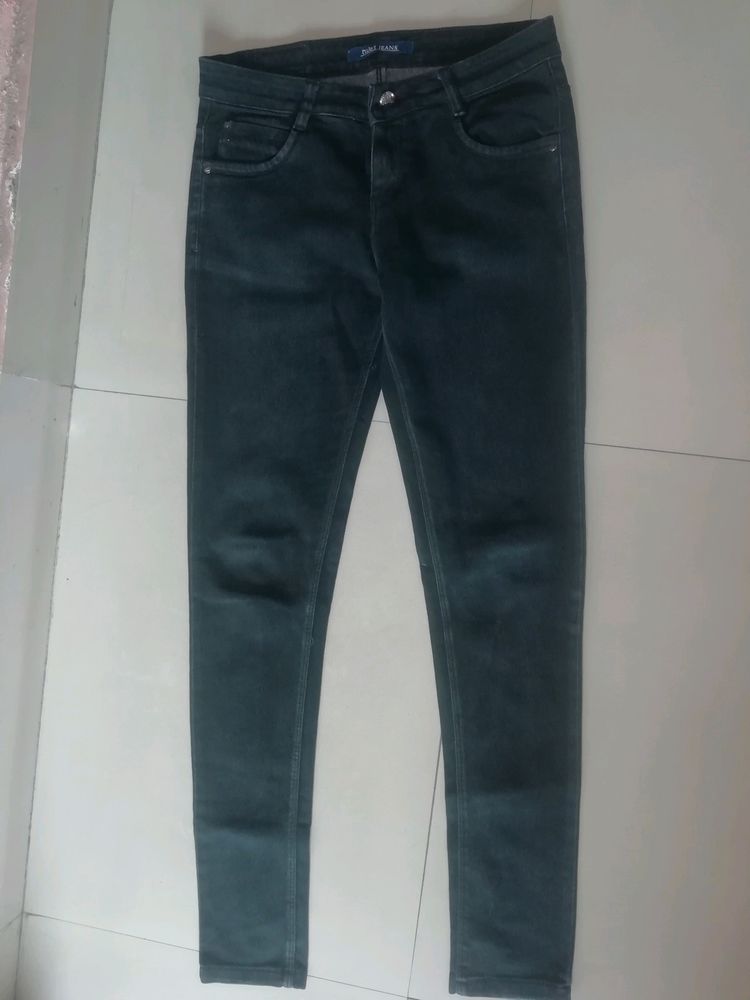 Black skin fit jeans