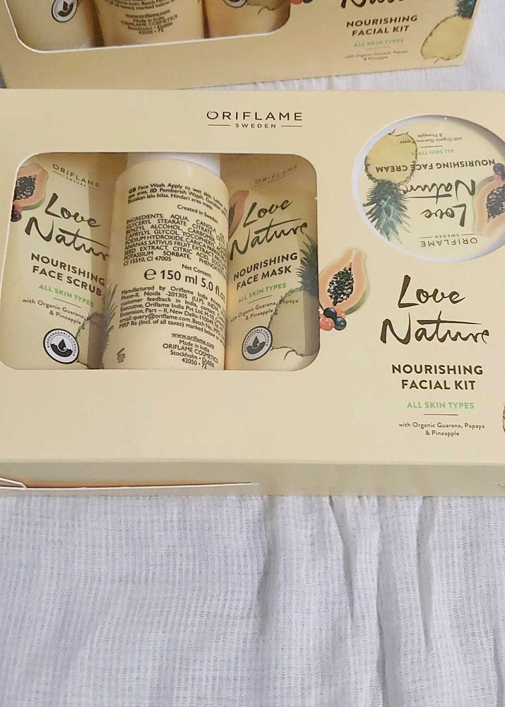 Oriflame Love Nature Fruit Facial Kit