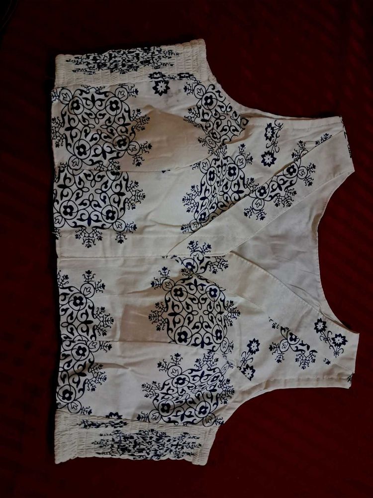 White &amp; Blue Printed Blouse