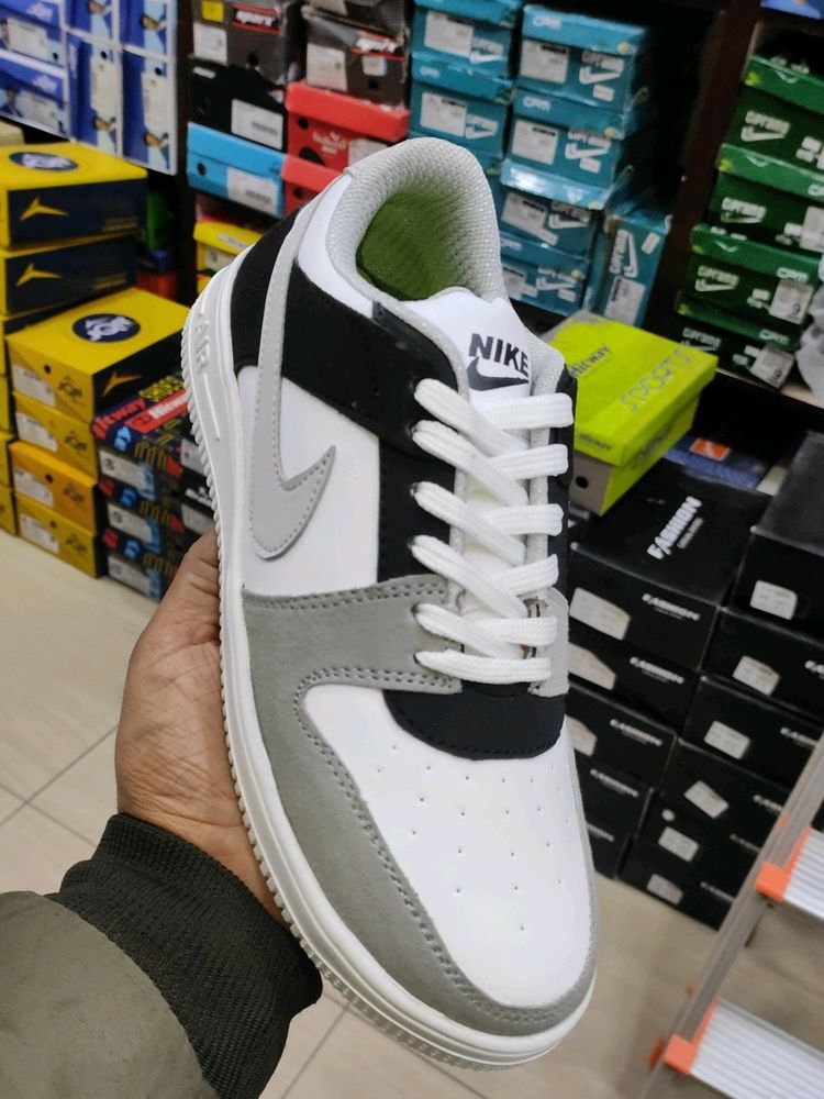 Men Sneakers
