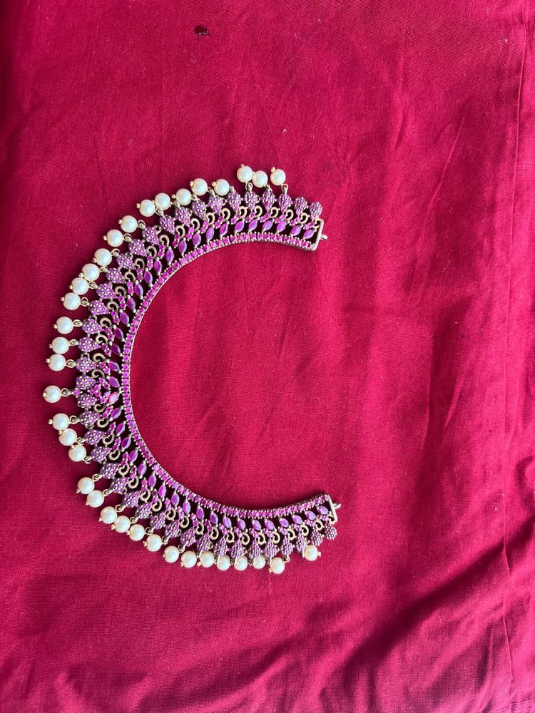 Stunning Kundan Necklace with Pearls
