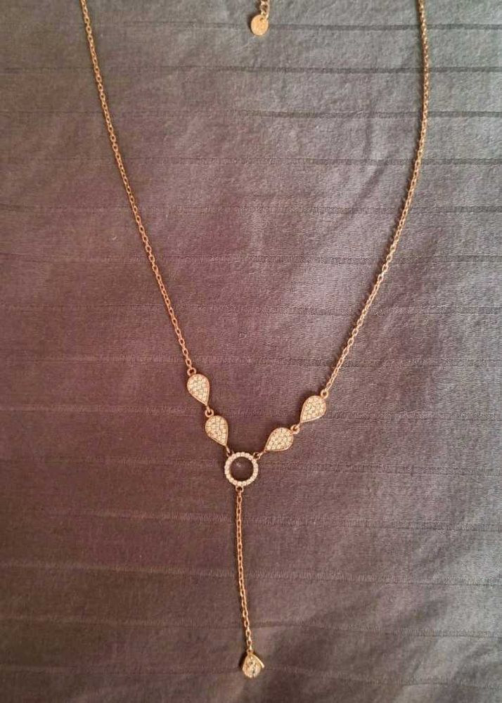 Elegant Rose Gold Diamond shape Necklace