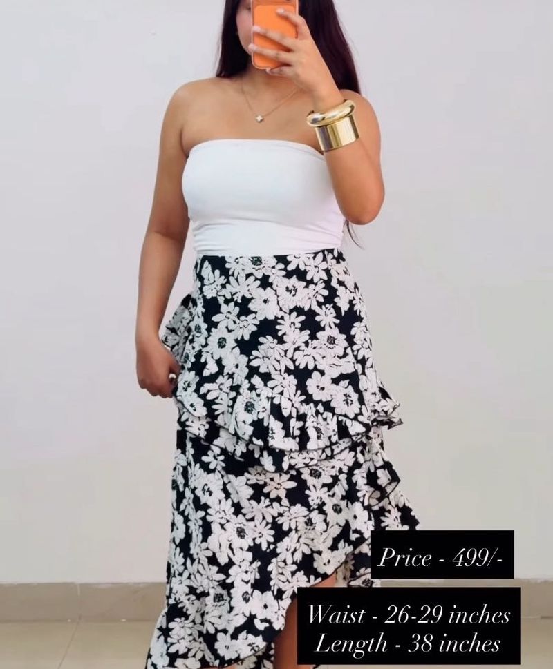 Chic Floral Ruffle Maxi Skirt