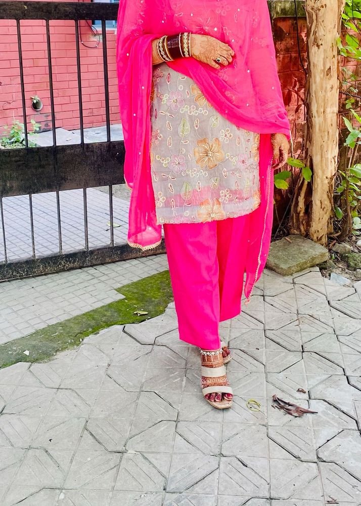Vibrant Pink &amp; Grey Embroidered Kurta Set