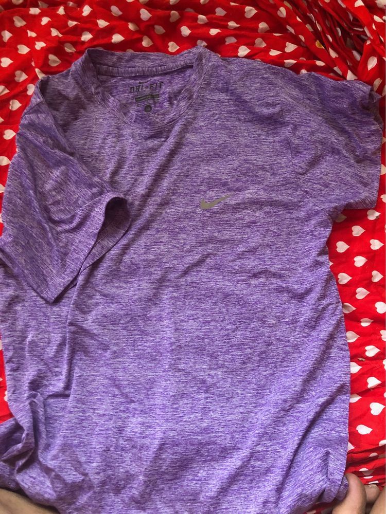 Tie-Dye print T-Shirt and Nike gym T-shirt