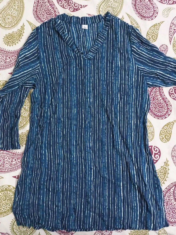 Blue Striped V-Neck Kurta