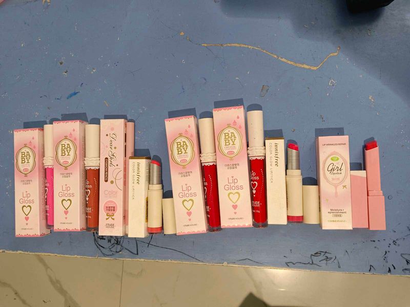Mixed Lipsticks &amp; Lip Gloss Bundle random 3pc