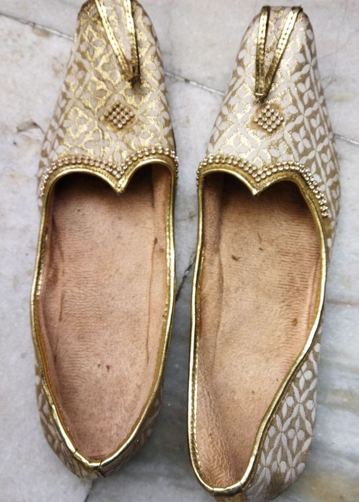 🌟🌟New ☀Golden Juties for Boys .go with Ethnic 🌟