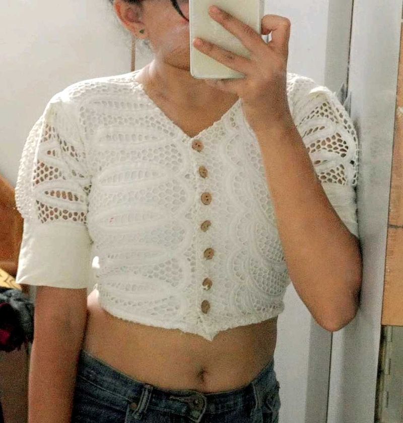 Chic White Cropped Lace Top