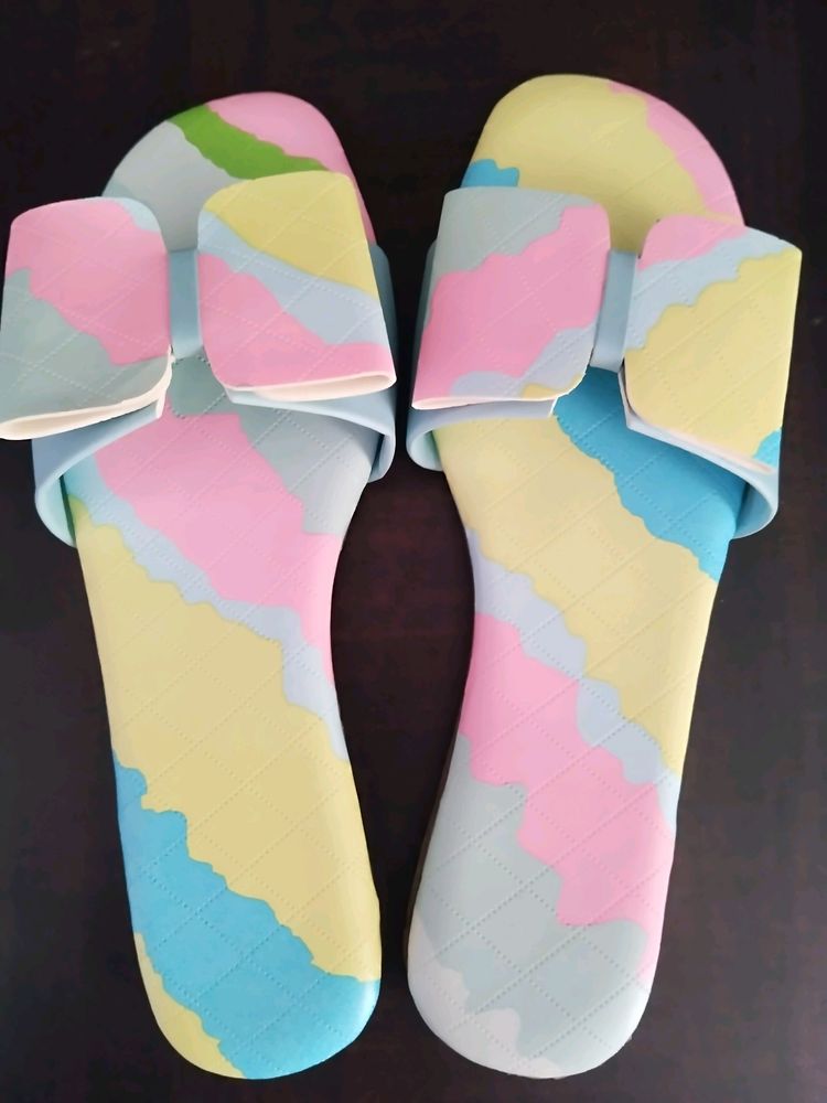 Colourful Flat 🌈 Size 39