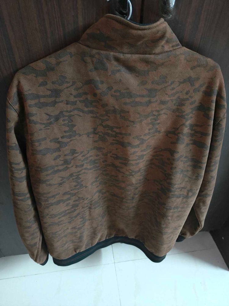 Brown Patterned Sweatshirt