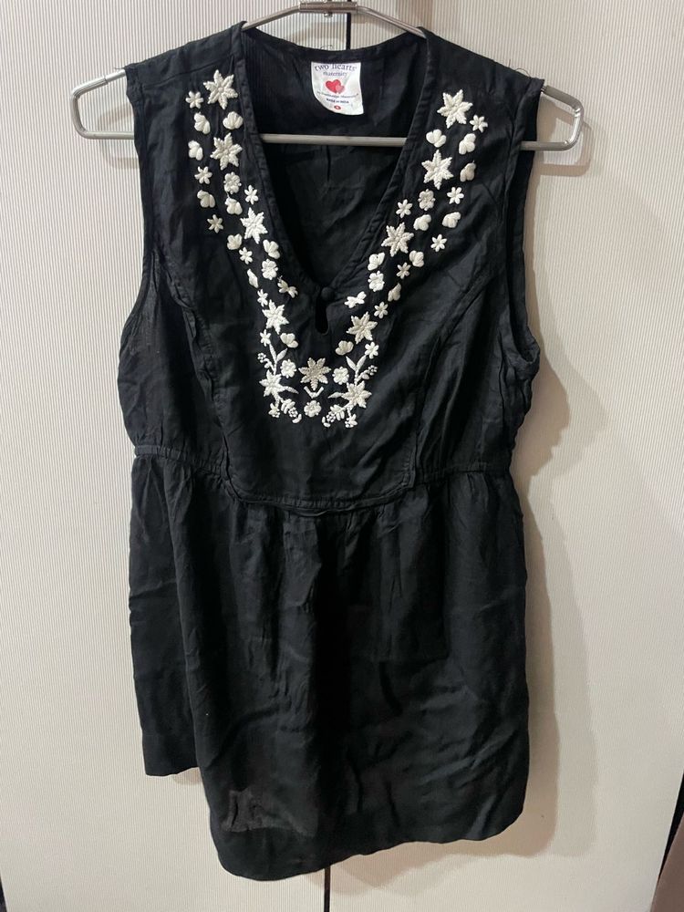 Embroidered V-Neck Sleeveless short frock