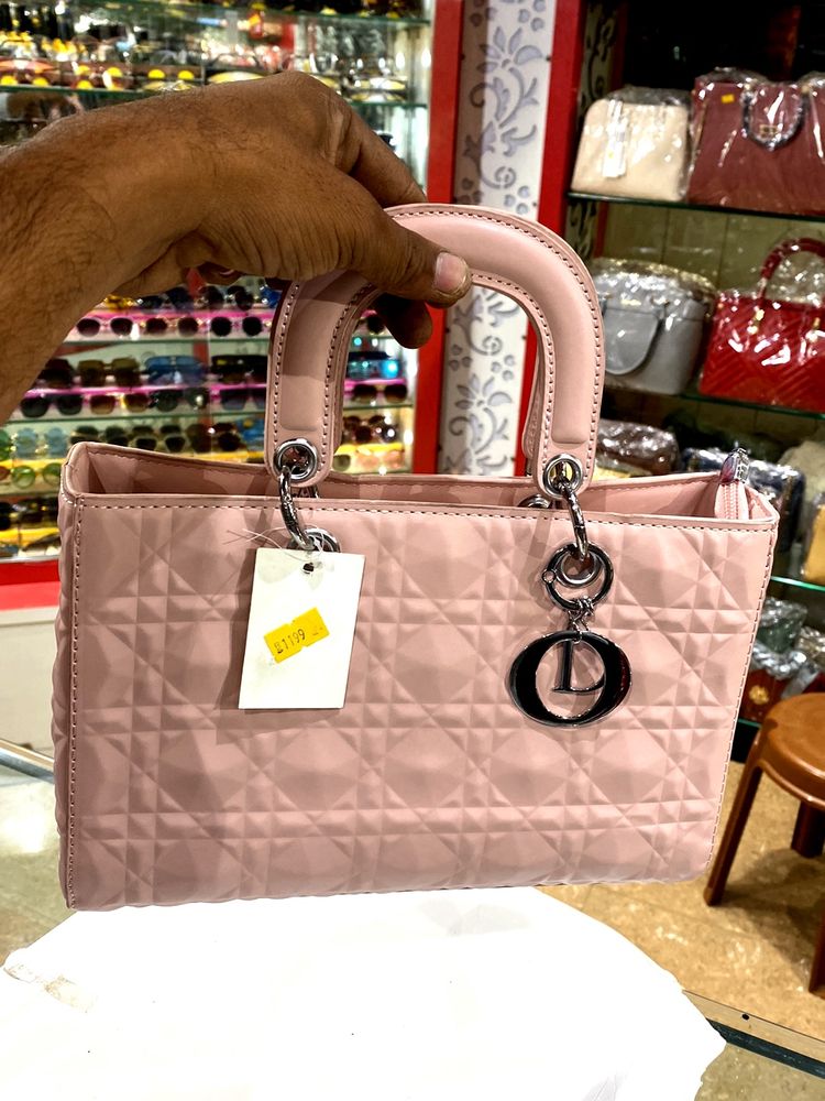 Ladies Hang &amp;sling Bag