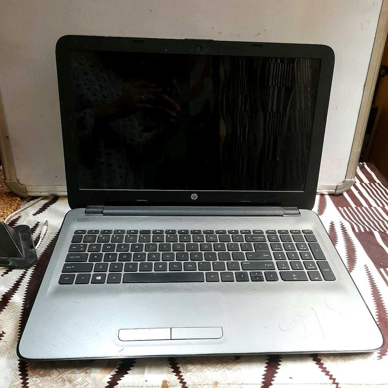 HP Laptop | 4GB RAM | 500GB Storage |